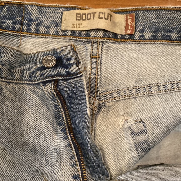 Levi’s 517 Bootcut Worn & Worked-in Distressed Jeans Mens size 32 x 32 - Picture 9 of 16